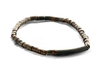 Victoria Braunes Herrenarmband